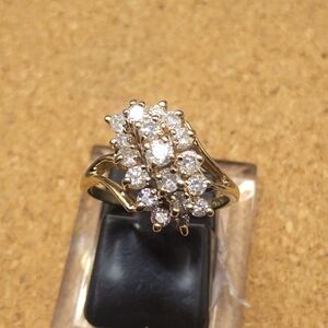 Elegant Gold and Natural Diamond Cluster Ring.